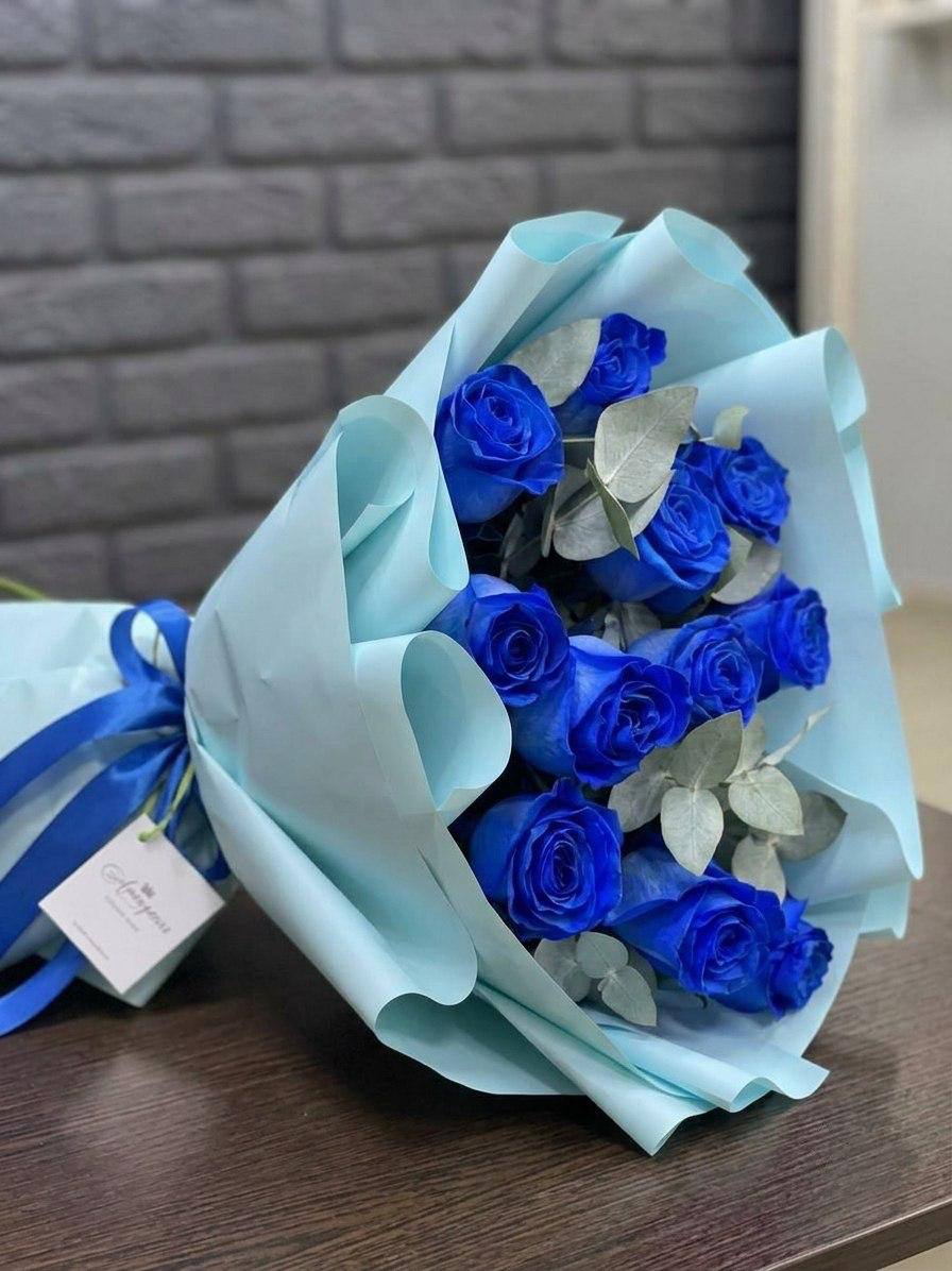Моно-букет из синих роз